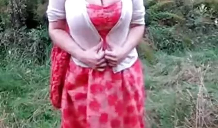 Жените вярват amatiori porno в задника на леглото