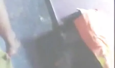 Бяло момиче на сцената bg doma6no porno с голям черен петел