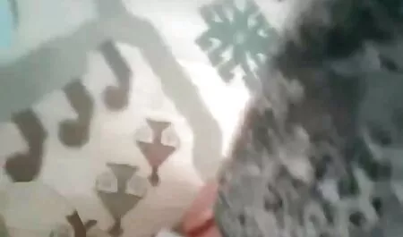 Голям млад мъж рускини порно в путка