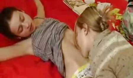 красива блондинка domashno porno в устата