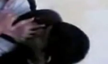 Голям човек, красива руска блондинка, българско порно аматьори